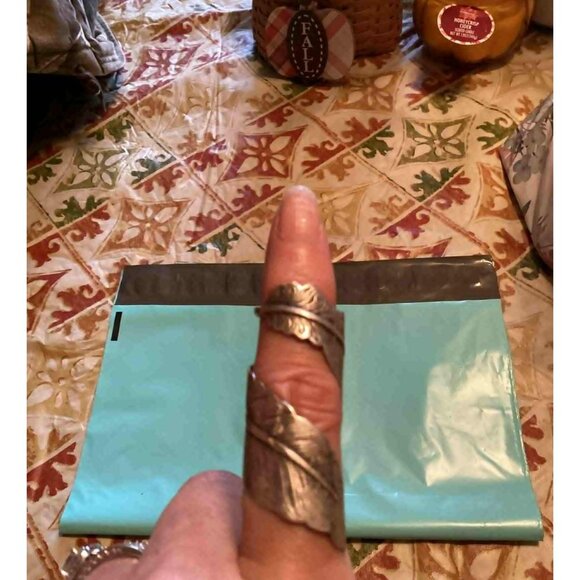 Leaf Wrap Whole Finger Ring - Picture 1 of 3